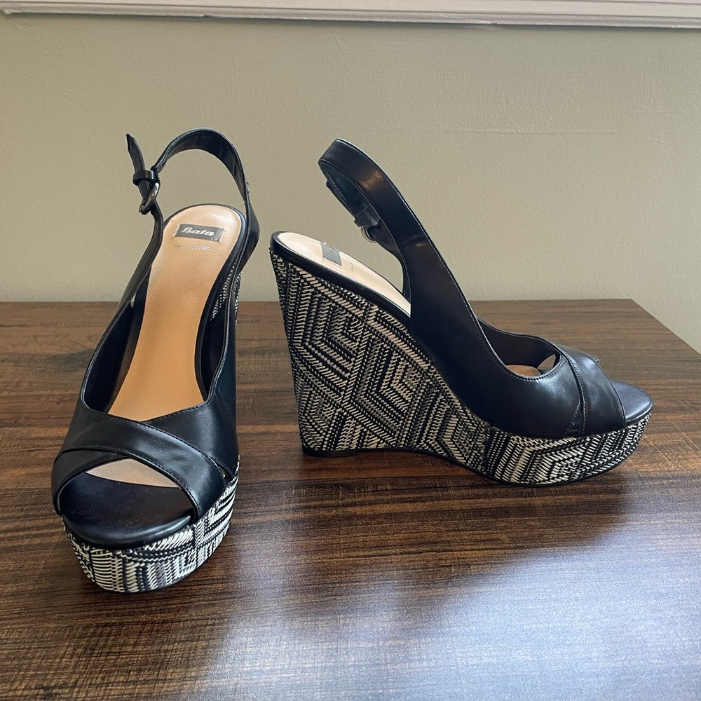 Bata Leather Wedges. Made in Italy